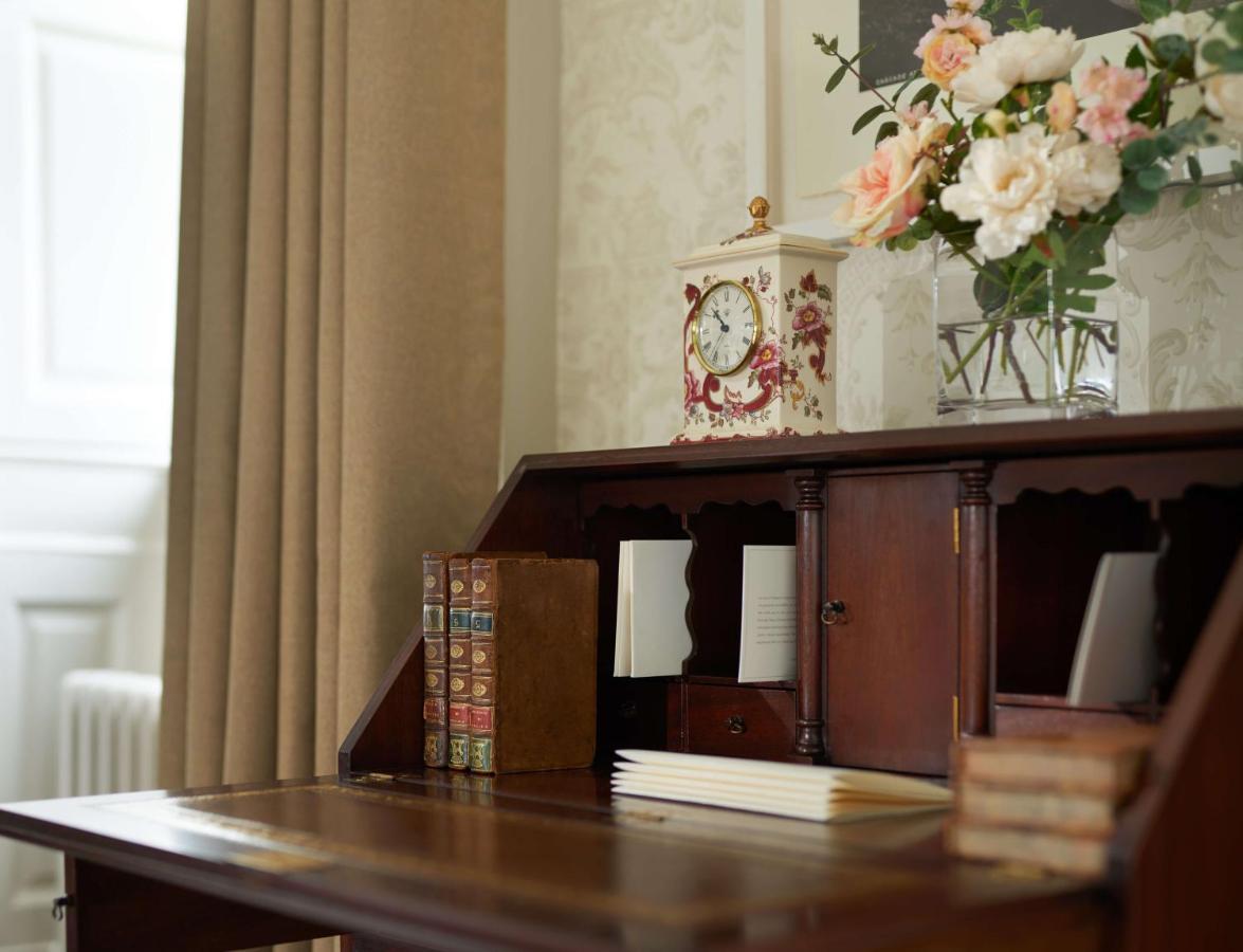 Carton House A Fairmont Managed Hotel Maynooth Ngoại thất bức ảnh A bureau